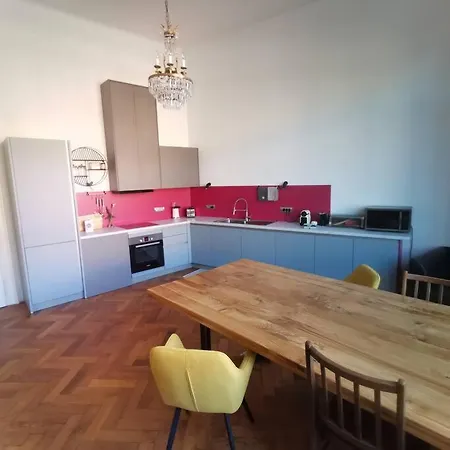 Philip Mansion Apartman *